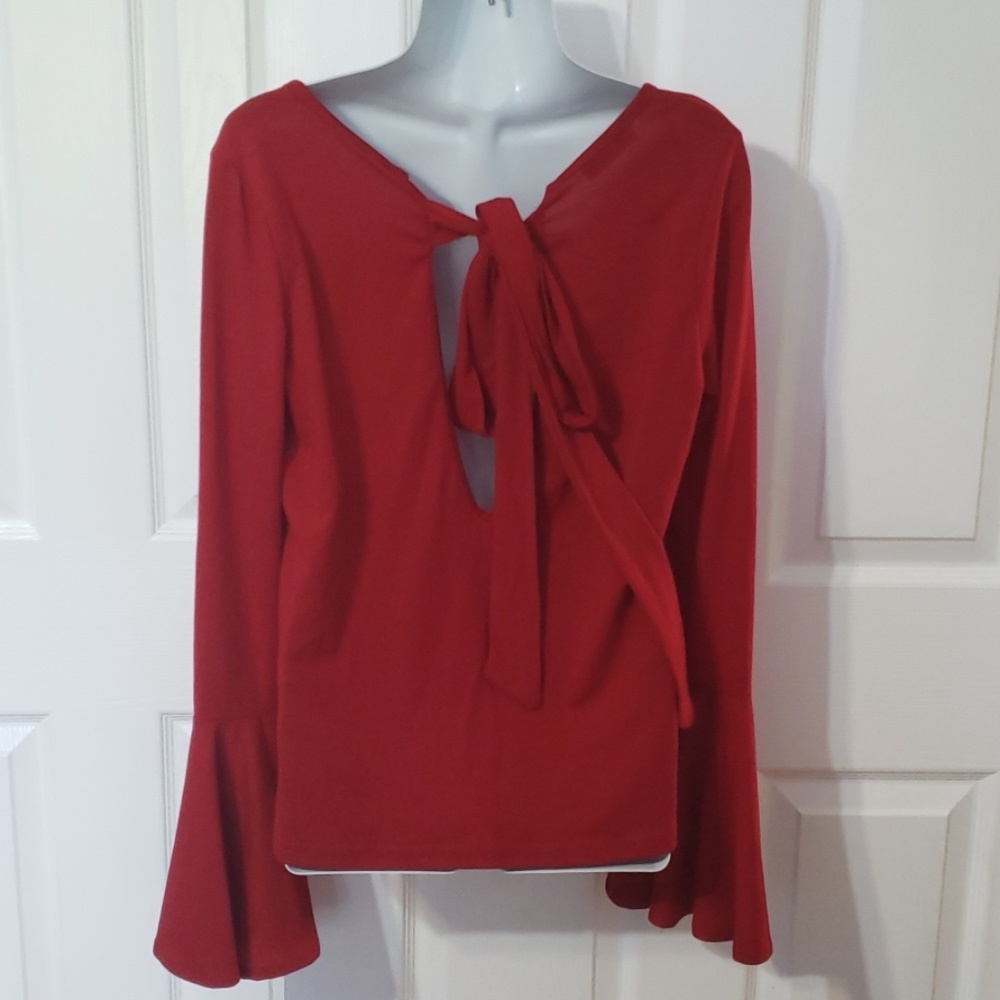 Women's flared top sexy back size Medium,New